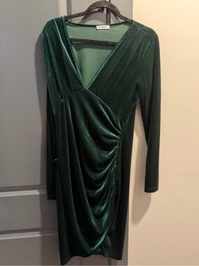 Hublot Deep Green Velvet Ruched V-Neck Midi Dress